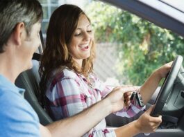 Permis de conduire : le gouvernement réfléchit à baisser l’âge légal baisser âge légal permis de conduire 16 ans