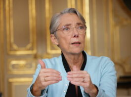 Le gouvernement va abaisser à 17 ans l’âge minimum pour passer le permis de conduire Elisabeth Borne Permis de conduire 17 ans