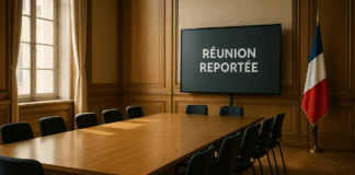 La réunion au Ministère de l’Intérieur décalée à une date ultérieure Salle de Réunion Vide réunion reportée