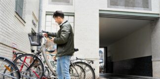 Stationnement vélo en entreprise : ce que dit la loi LOM et comment s’équiper local vélo entrepris Loi LOM