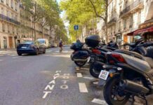 Assurance moto : pourquoi le lieu de stationnement influence fortement votre devis stationnement-moto